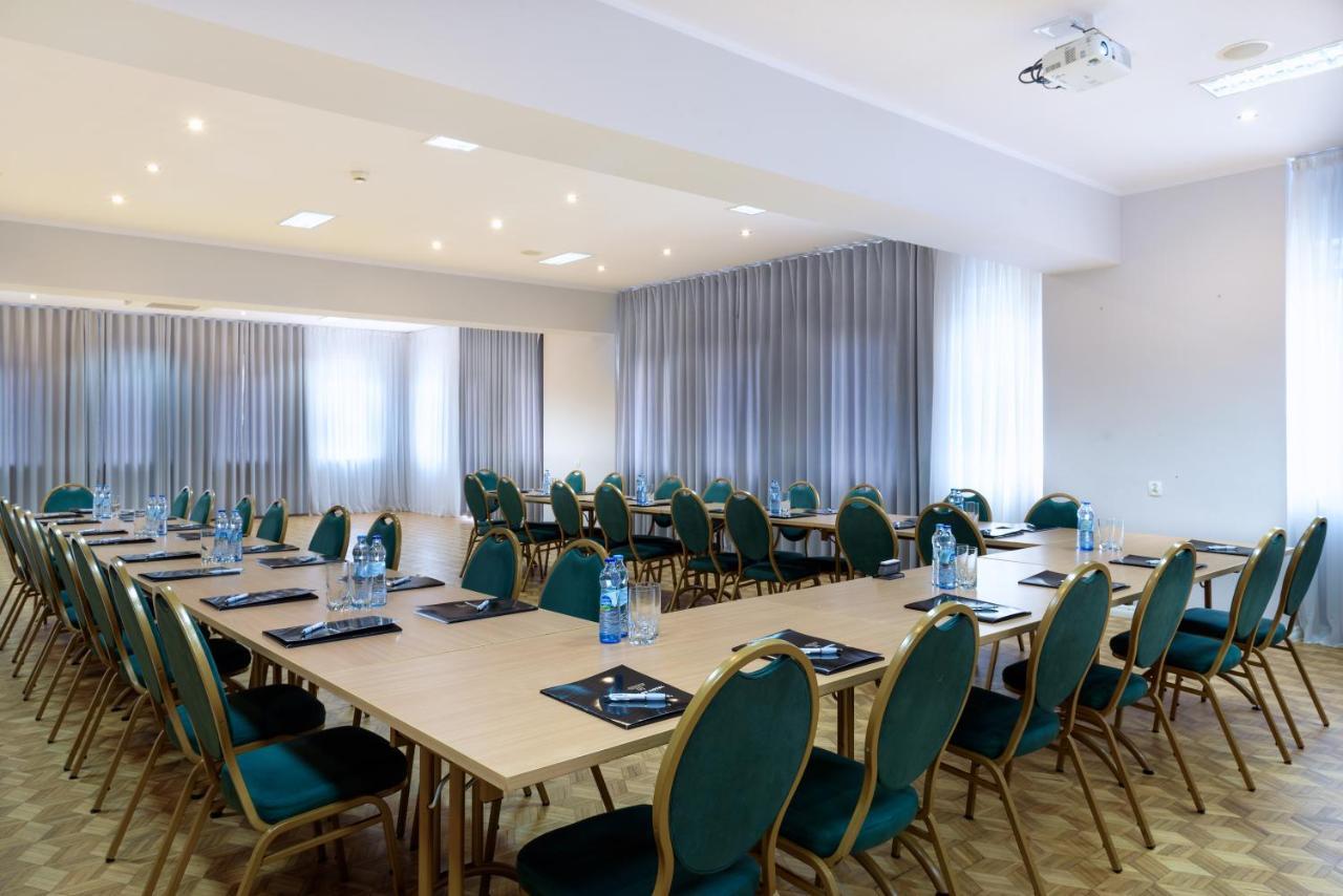 Tailor Hotel Sport & Conference Morąg Esterno foto